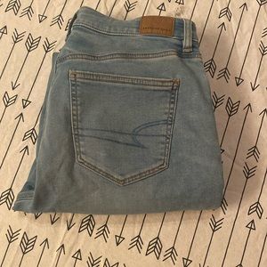 American Eagle Mom Jeans 6 Reg